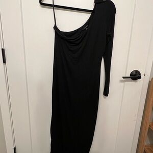 JLUXLABEL Black One-Shoulder Dress
